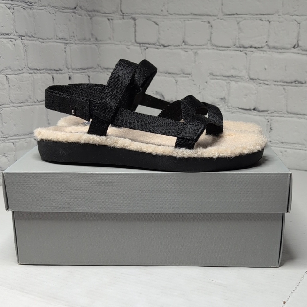 NWT Everlane The Renew Teddy Sport Sandals In Black